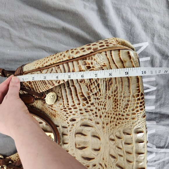 Brahmin Elisa Hobo Shoulder Bag Brown Cream Croc Embossed Leather Gold Hardware - Picture 13 of 16